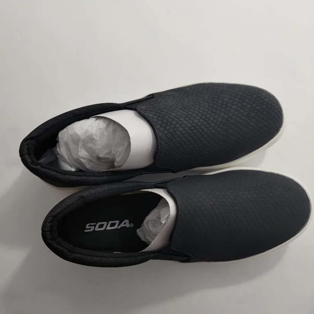 Hike-G Slip On Flat Platform Sneaker Black - Picture 5 of 8